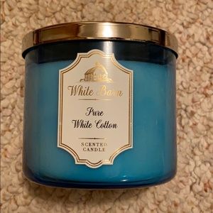 Bath & Body Works - 3 wick candle